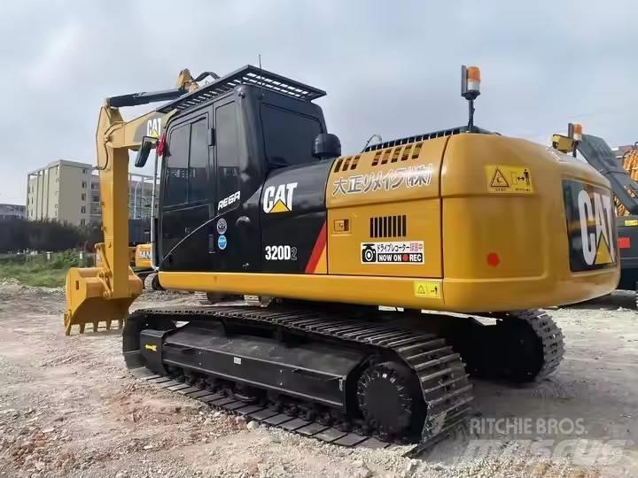 CAT 320 D2 Rupsgraafmachines