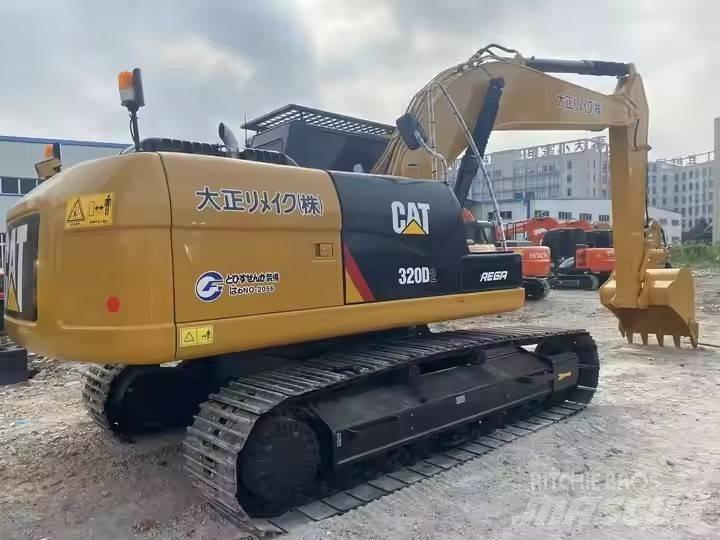 CAT 320 D2 Rupsgraafmachines