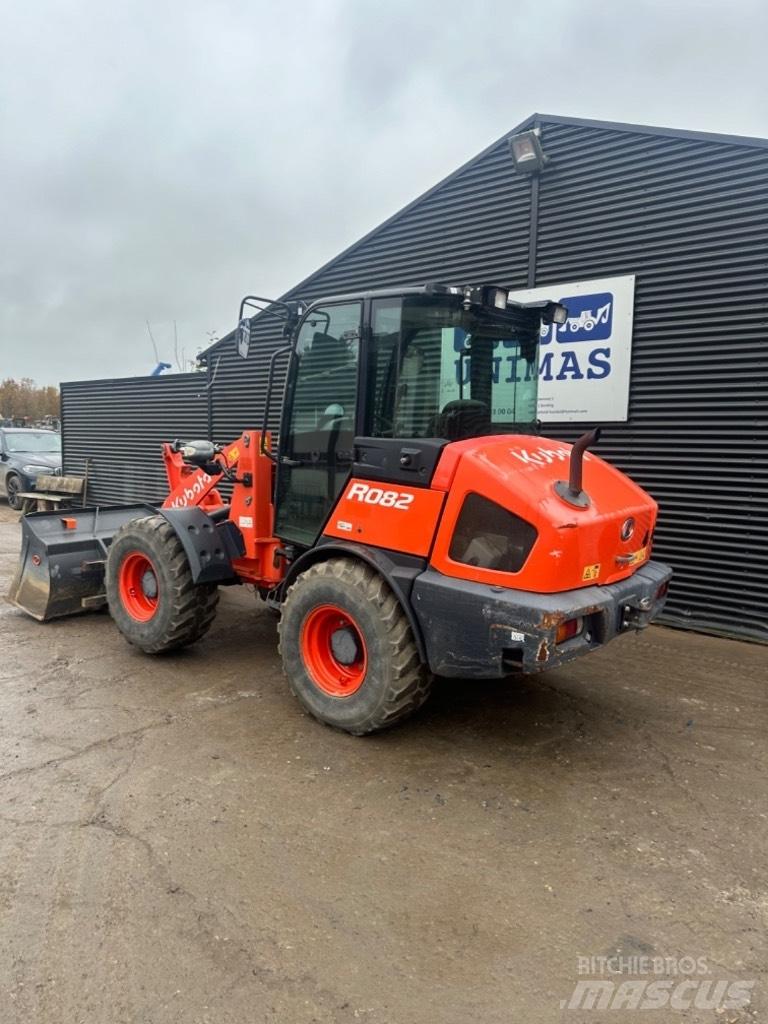 Kubota R 082 Wielladers