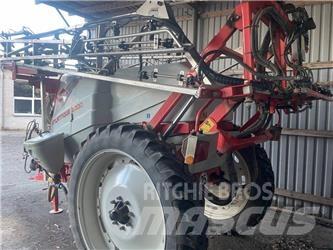 Kuhn Atlantique 3200 Getrokken spuitmachines