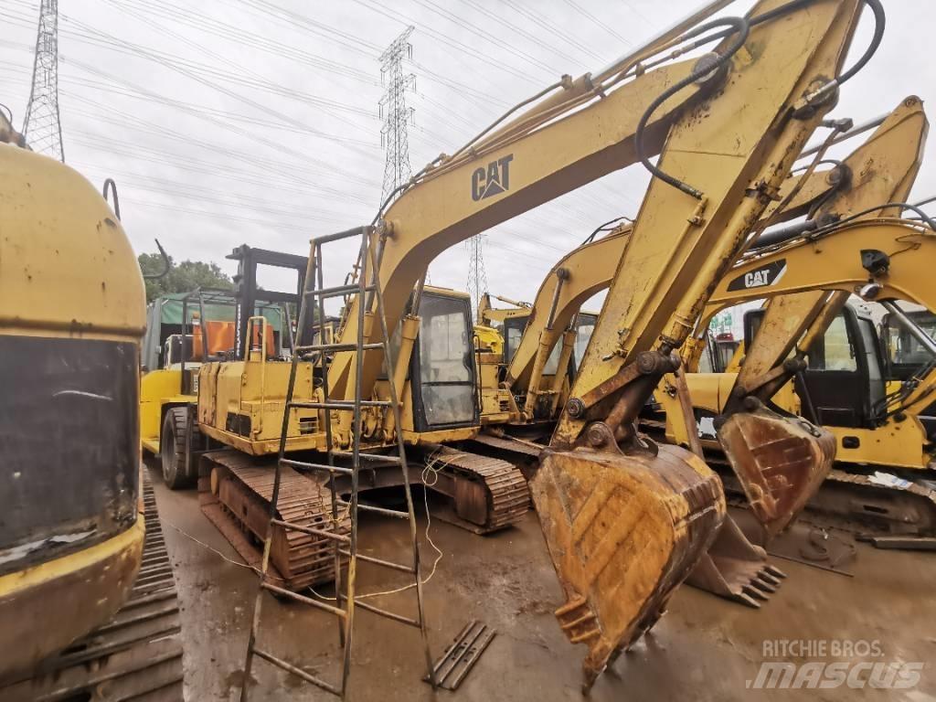 CAT E120B Rupsgraafmachines
