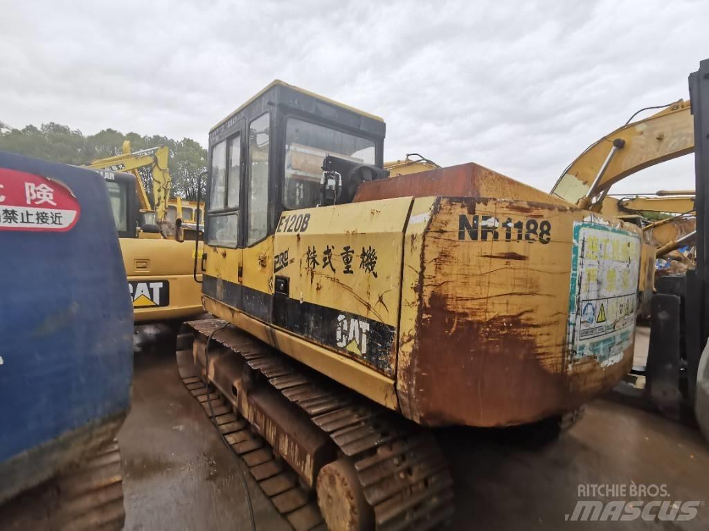 CAT E120B Rupsgraafmachines