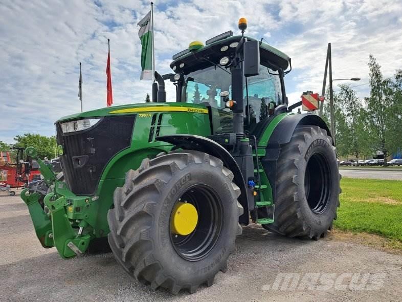 John Deere 7310 R Tractoren