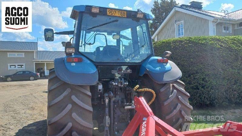 New Holland TM135 Tractoren