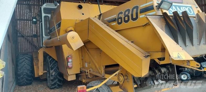 Sampo-Rosenlew 680 Maaidorsmachines