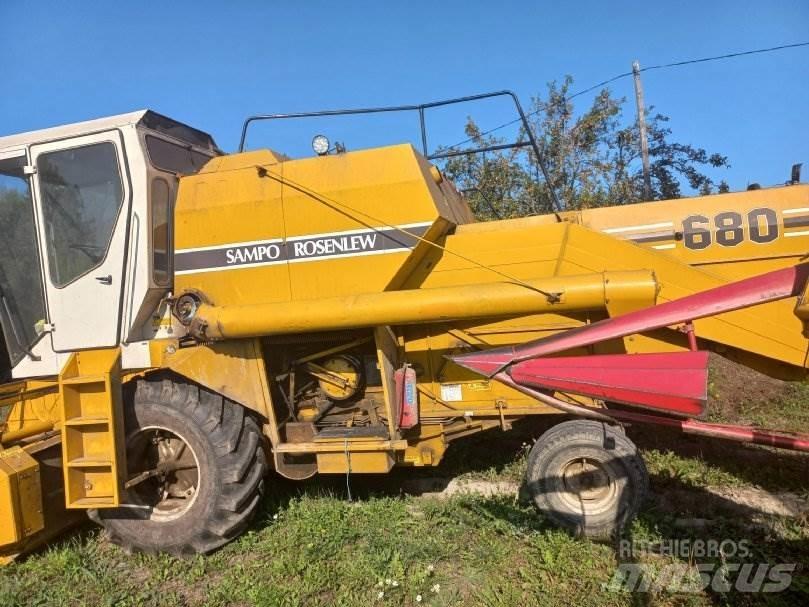 Sampo-Rosenlew 680 Maaidorsmachines