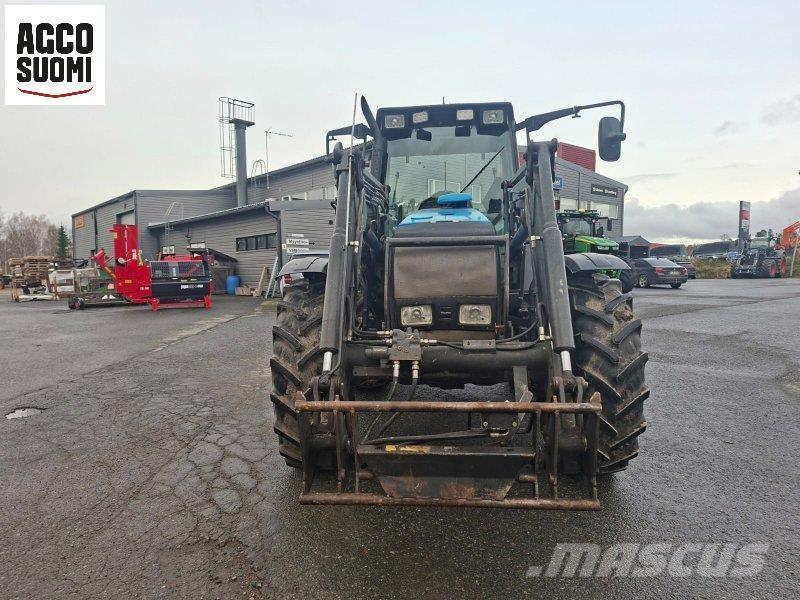 Valtra 6750 HITECH Tractoren