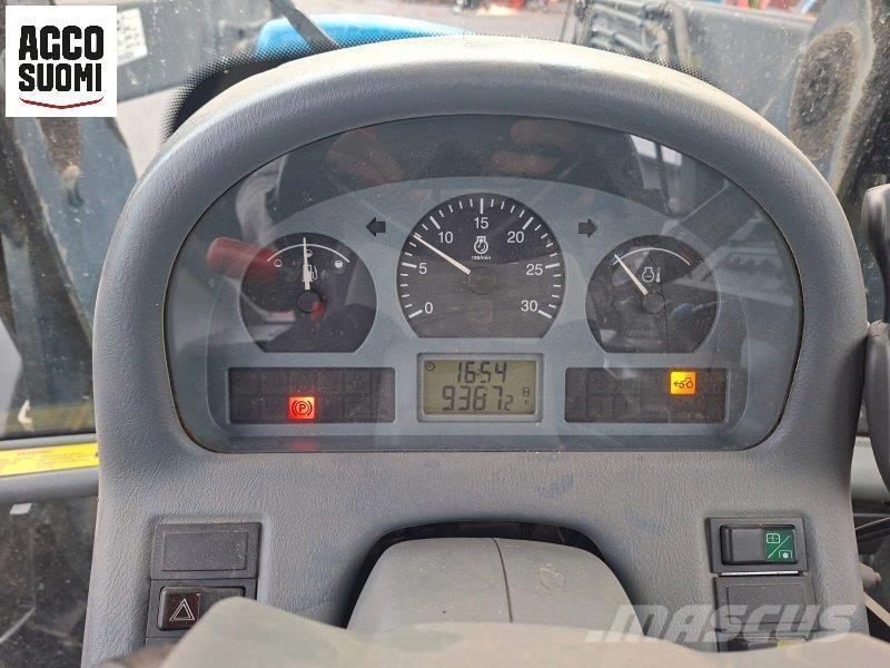 Valtra 6750 HITECH Tractoren