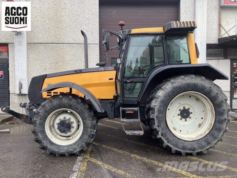 Valtra 8050 HITECH Tractoren