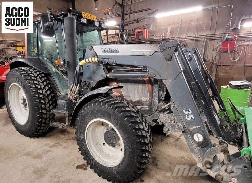 Valtra A93 H Tractoren