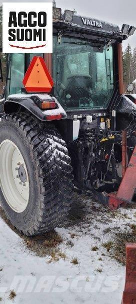 Valtra A93 H Tractoren