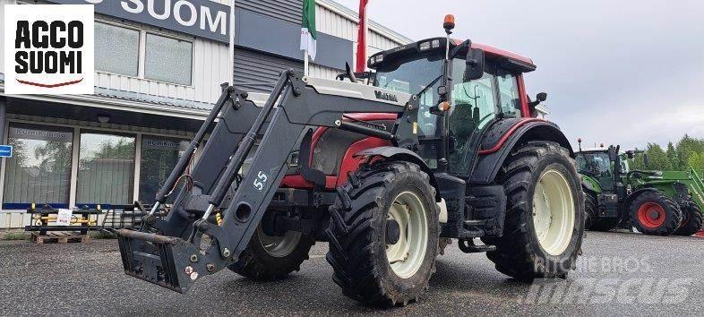 Valtra N111 HITECH Tractoren