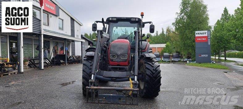 Valtra N111 HITECH Tractoren