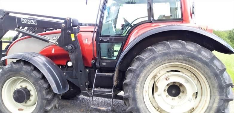 Valtra T130 HT Tractoren