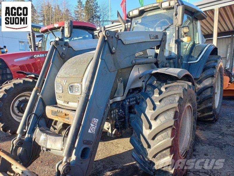 Valtra T151 HT Tractoren