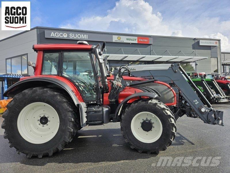 Valtra T162 DIRECT Tractoren