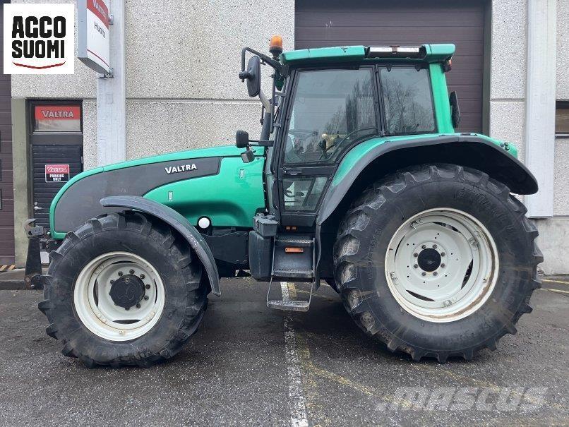 Valtra T170 HITECH Tractoren