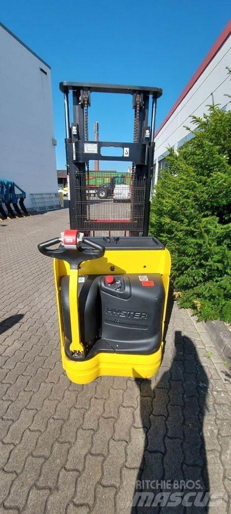 Hyster S 1.4 IL Stapelaar meeloop