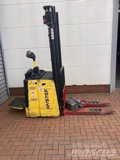 Hyster S1.5S Stapelaar meeloop