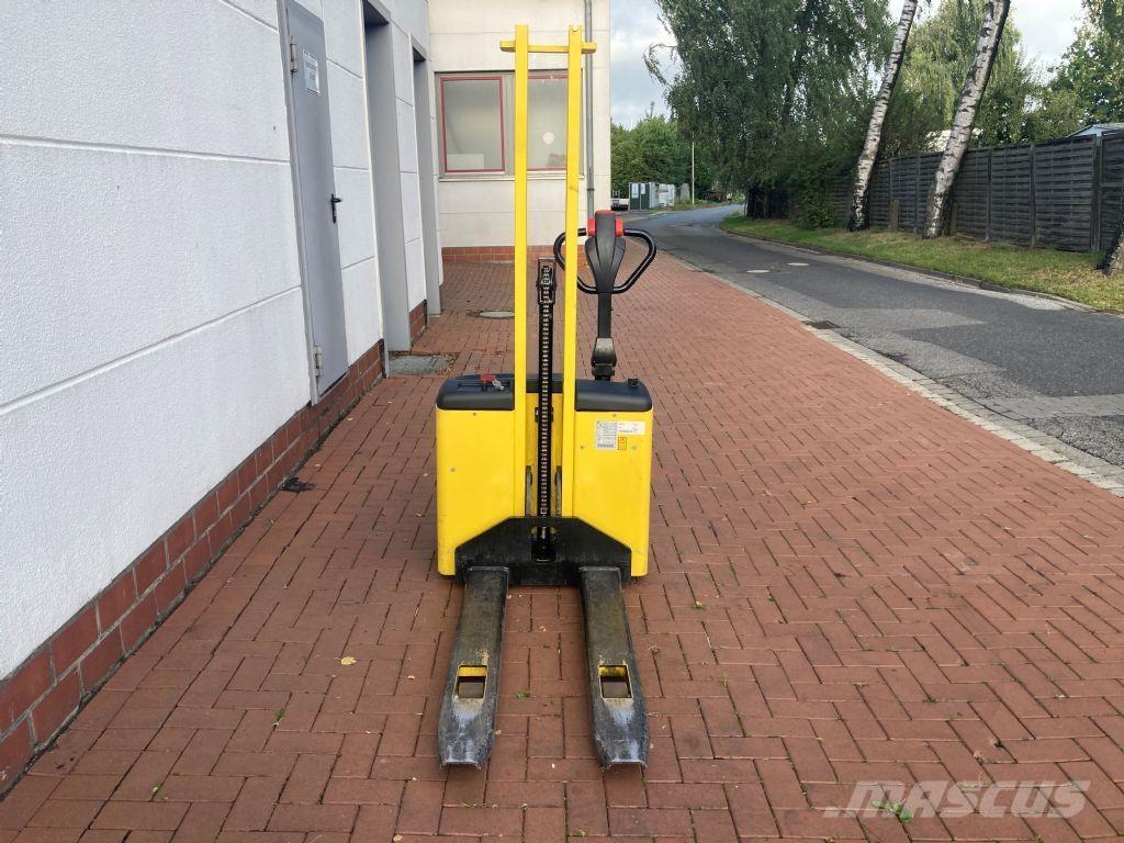 Hyster SC 1.0 Stapelaar meeloop