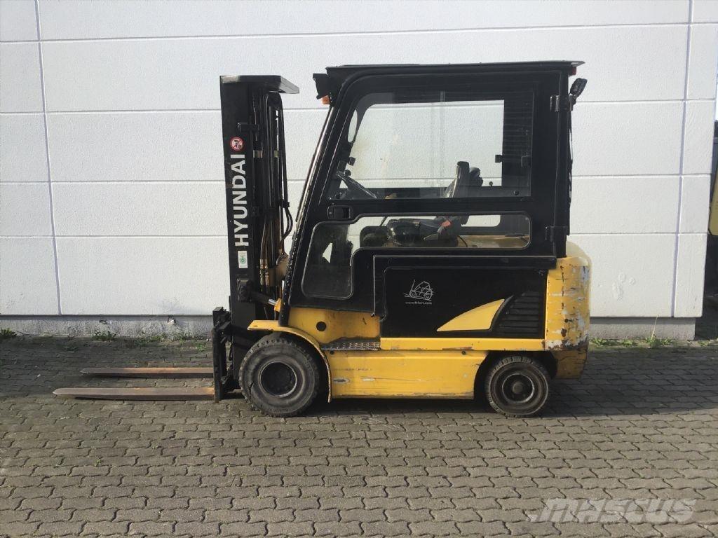 Hyundai 32B-7 Elektrische heftrucks