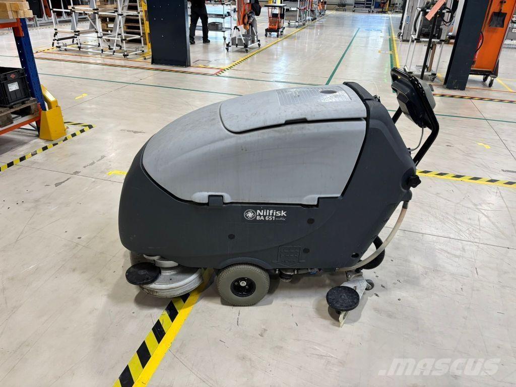 Nilfisk BA 651 Veegmachines