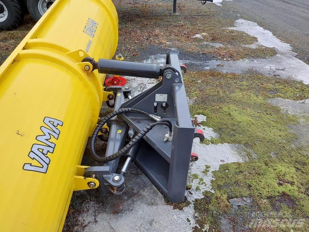 Vama 3200 Sneeuwschuivers en -ploegen