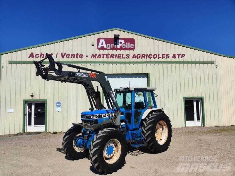 Ford 8210 Tractoren