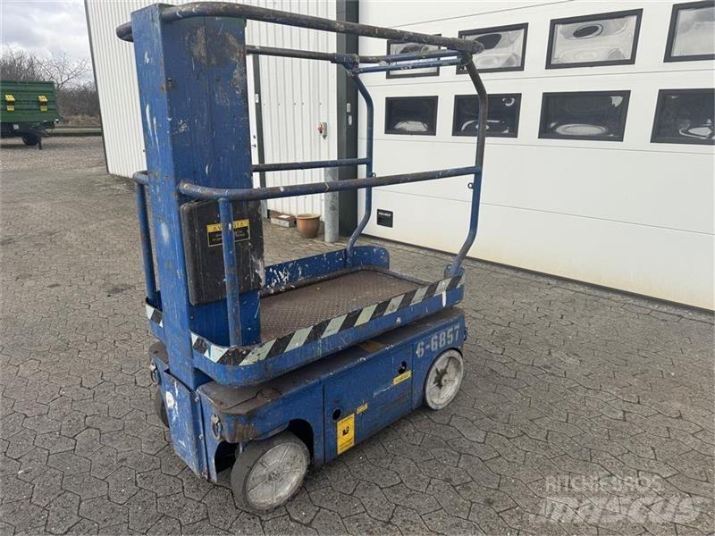 UpRight TM 12 Andere liften en hoogwerkers