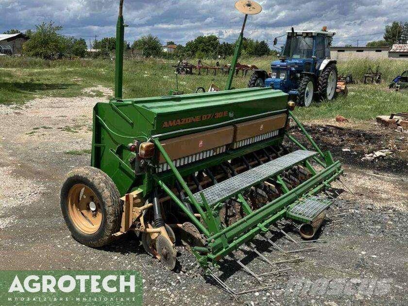 Amazone D7/30E Tractoren