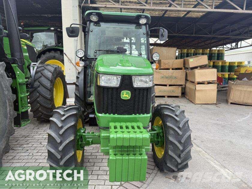 John Deere 5075 GF Tractoren
