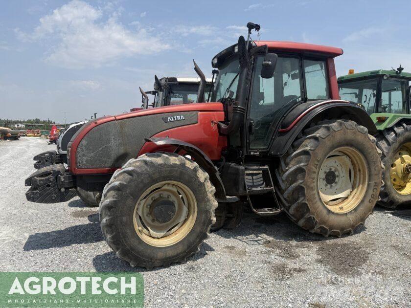 Valtra T151 Tractoren