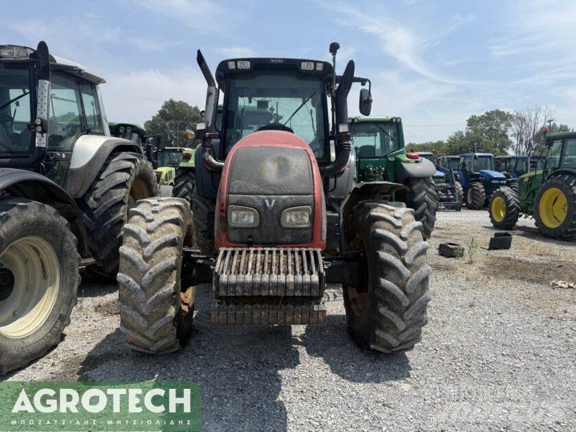Valtra T151 Tractoren