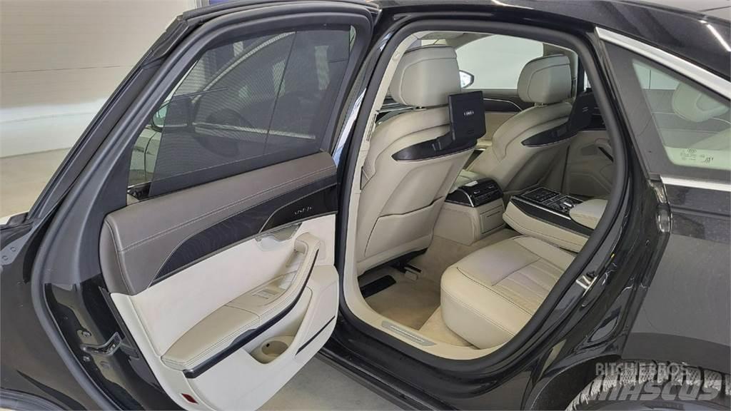 Audi A8 Auto's