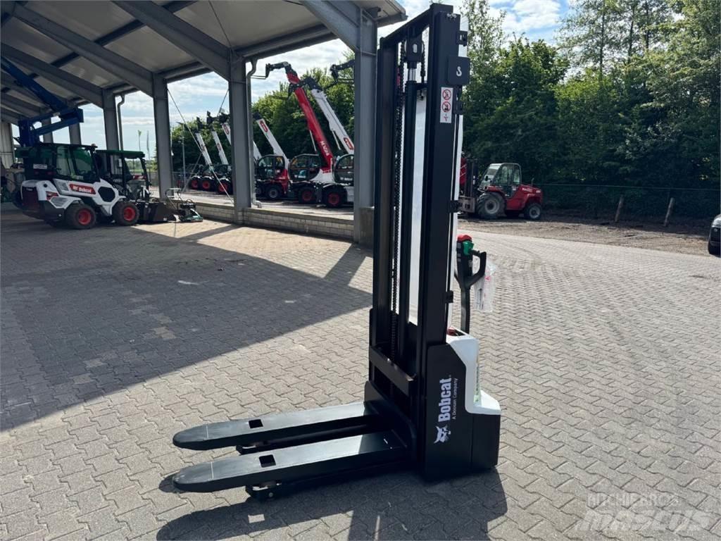 Bobcat LSM 12 N -7 Stapelaar meeloop