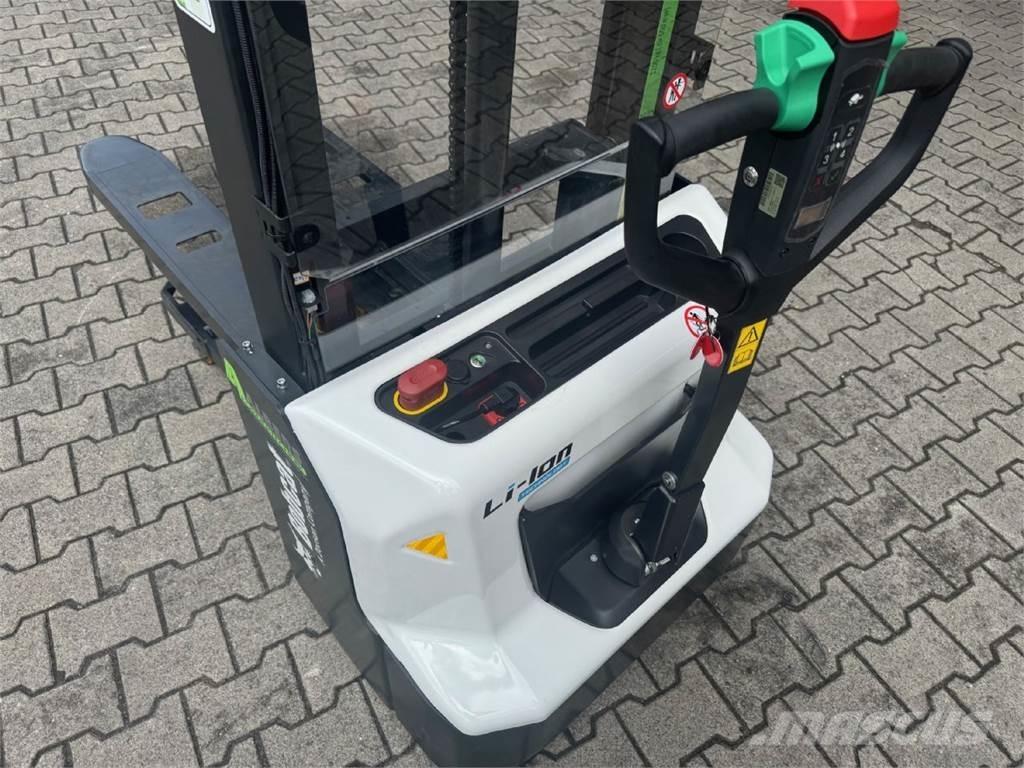 Bobcat LSM12N-7 i Stapelaar meeloop