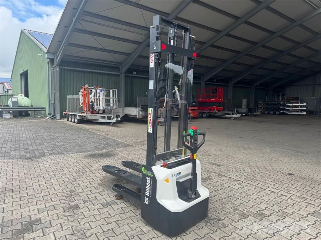 Bobcat LSM12N-7 i Stapelaar meeloop