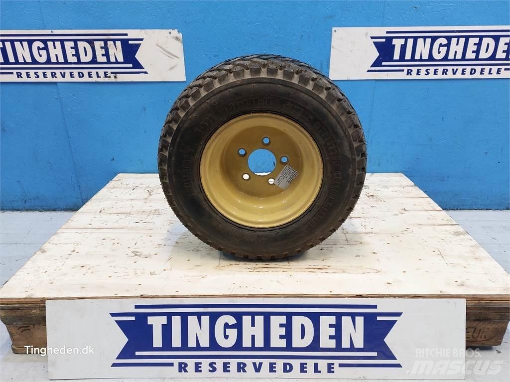  10 20x8.00-10 Banden, wielen en velgen