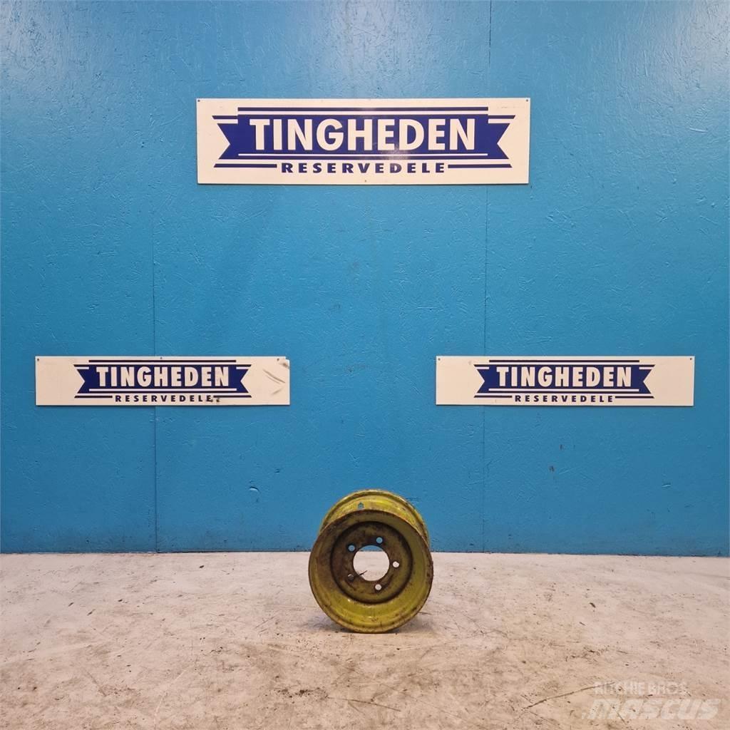  12 7.00x12 Banden, wielen en velgen