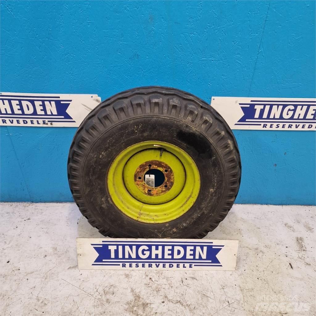  15 15.5/80-15 Banden, wielen en velgen