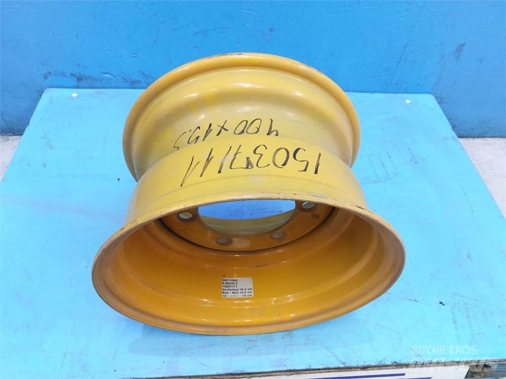  15.3 9.00x15.3 Banden, wielen en velgen