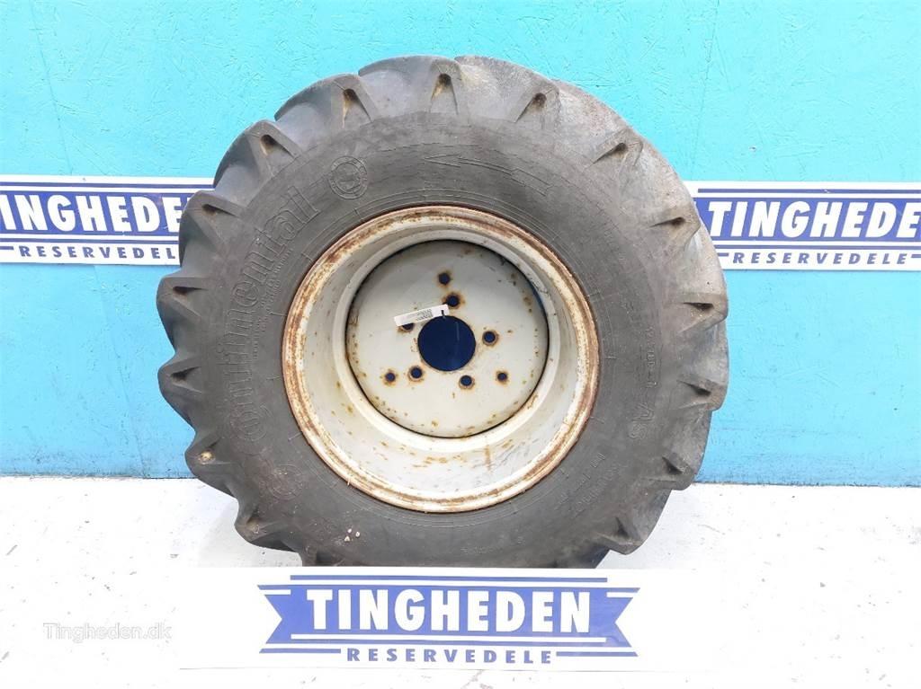  18 12.5/80-18 Banden, wielen en velgen