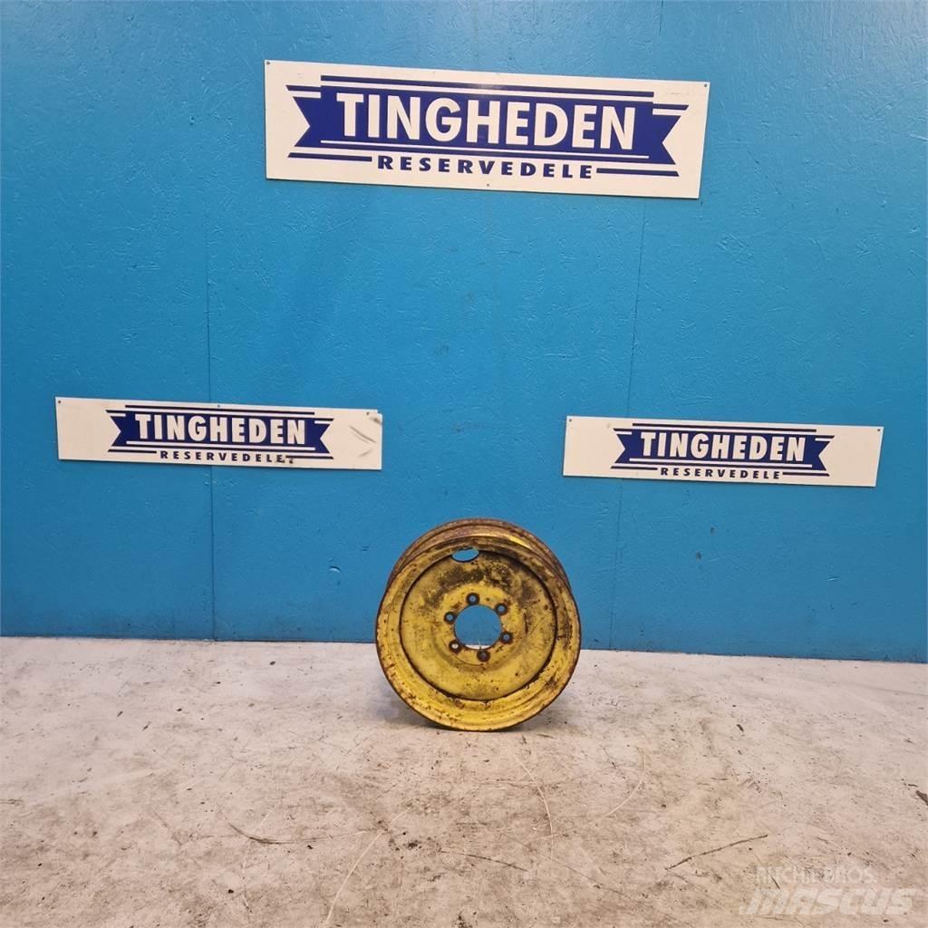  18 5.50FX18 Banden, wielen en velgen