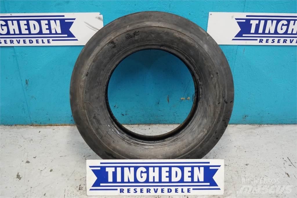  18 750-18 Banden, wielen en velgen
