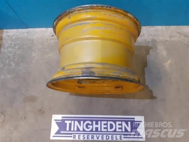  24'' DW16Lx24 Banden, wielen en velgen