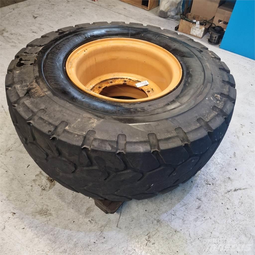  25 20.5R25 Banden, wielen en velgen