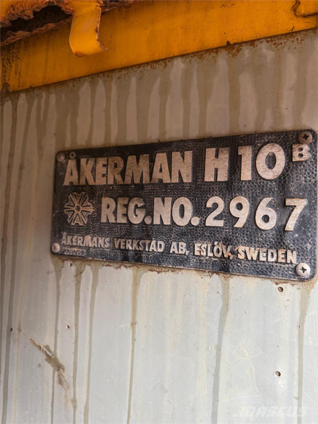 Åkerman H10B Rupsgraafmachines