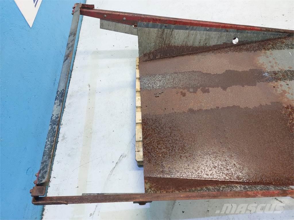 CASE 1660 Zand- en zoutstrooimachines