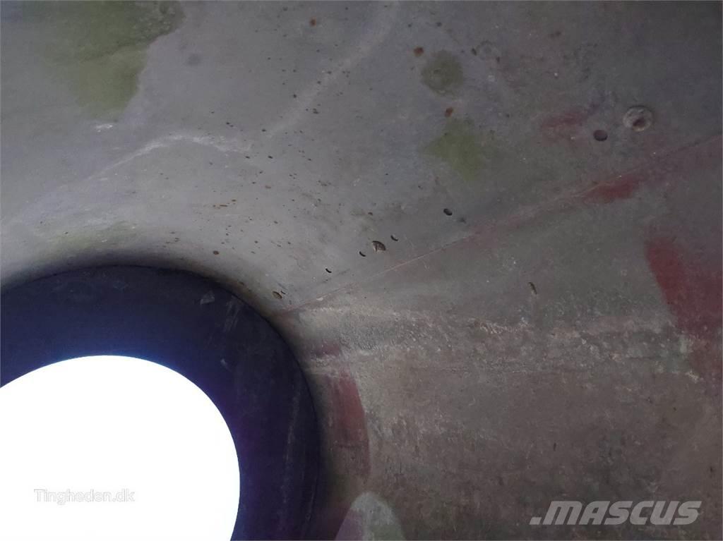 CASE 1660 Zand- en zoutstrooimachines