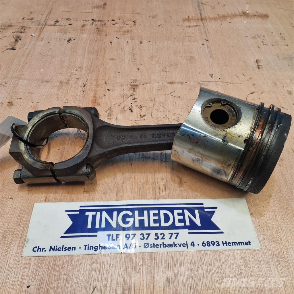 CASE 2188 Motoren